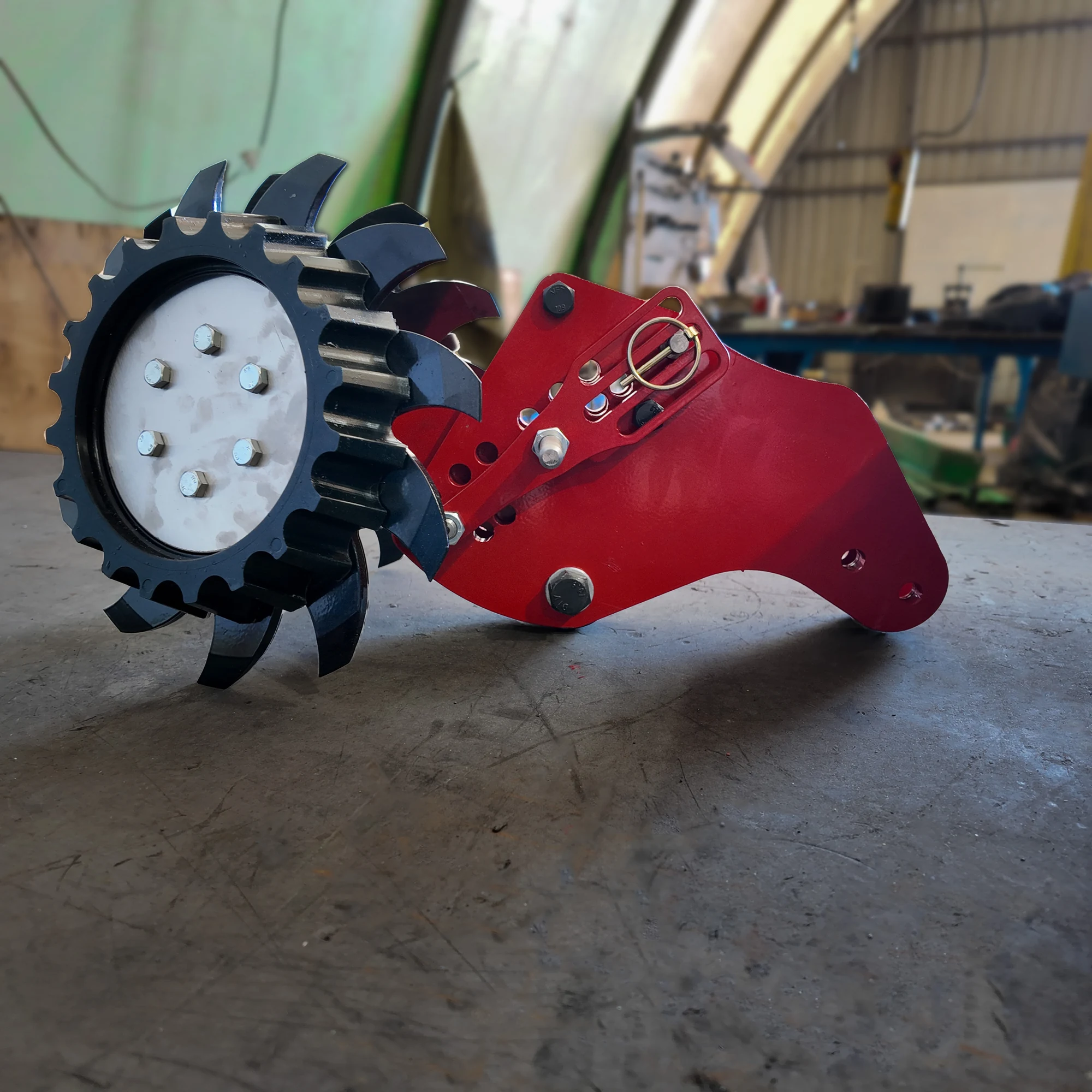 Зносостійкі диски Hardox 450 та ступиця FKL очисника ряду Horsch Maestro